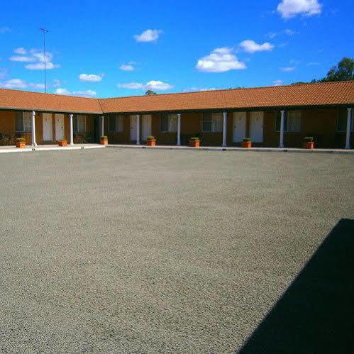 Aaron Inn Motel Narrabri Exteriér fotografie