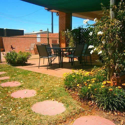 Aaron Inn Motel Narrabri Exteriér fotografie